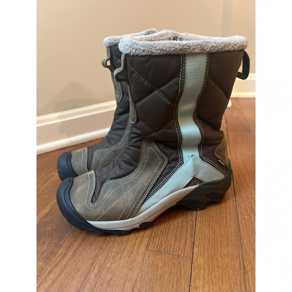 Keen Betty Insulated Winter Boots Size 7 Quilted Brown and‎ Blue
